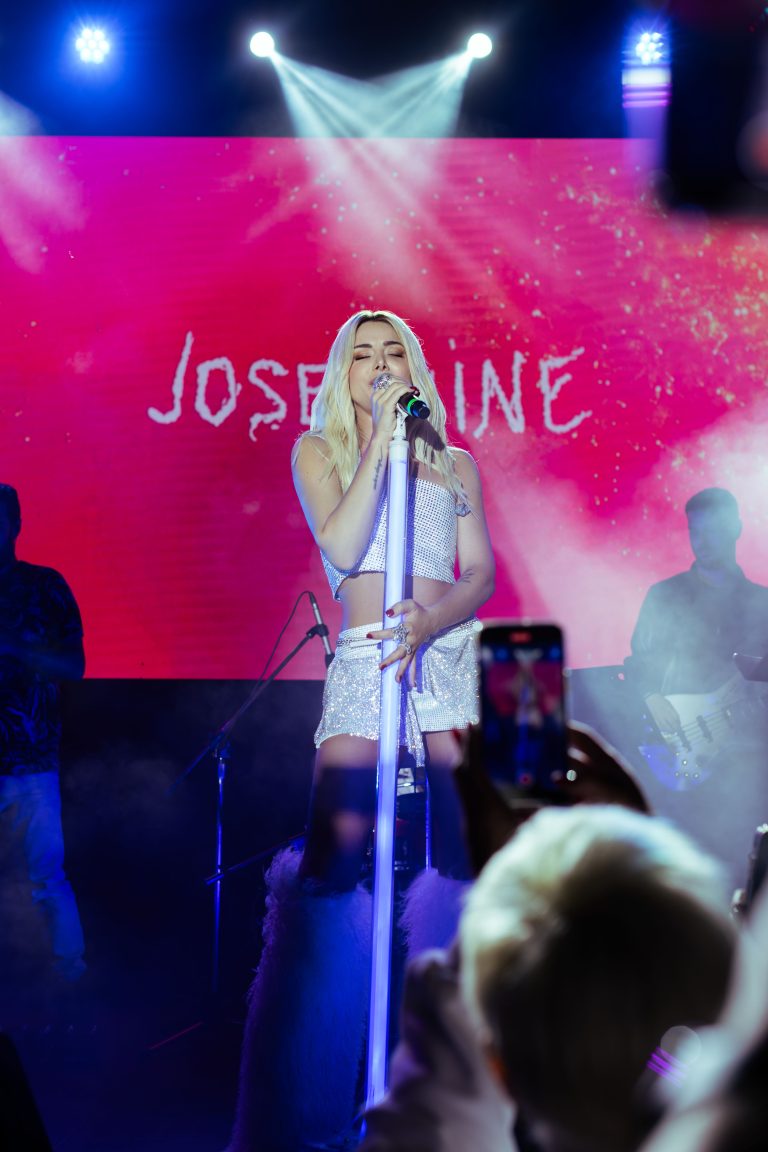 Josephine: η λαμπερή παρουσίαση του album «Τα Καλά Κορίτσια»