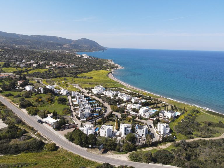 Με τη διάκριση “Cyprus’ Best” βραβεύτηκε το έργο Akamas Bay Villas  της Cybarco στα International Property Awards