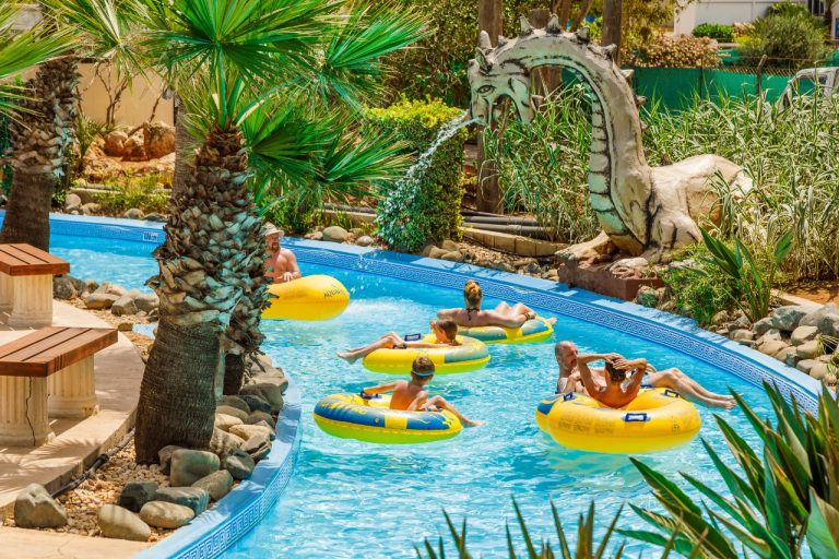Το WaterWorld WaterPark στην Αγία Νάπα, επιστρέφει δυναμικά, στις 10 Απριλίου!